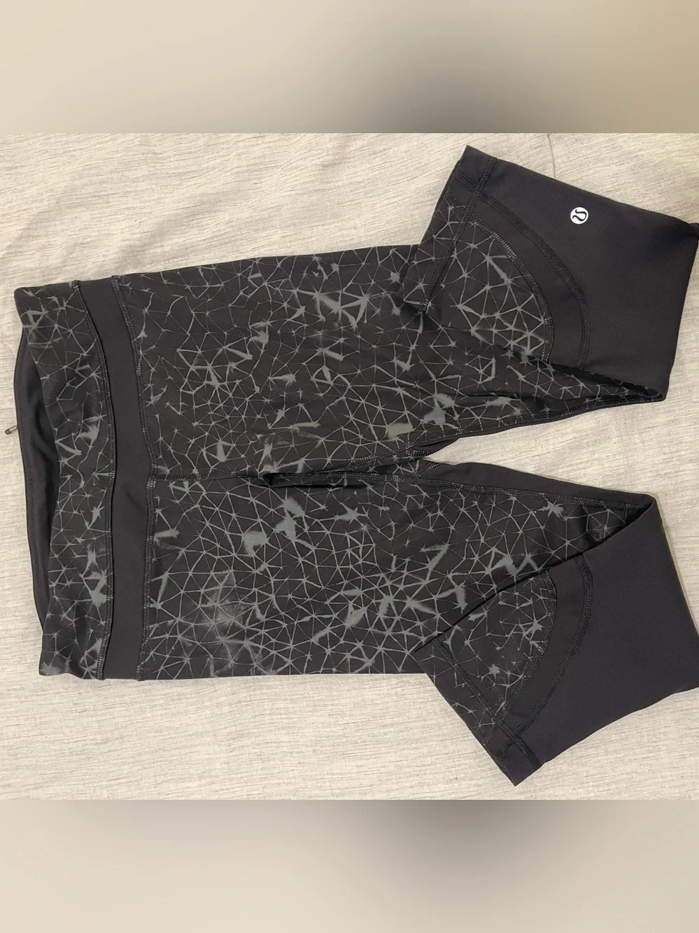lululemon athletica Black Geometric Print Crop Leggings